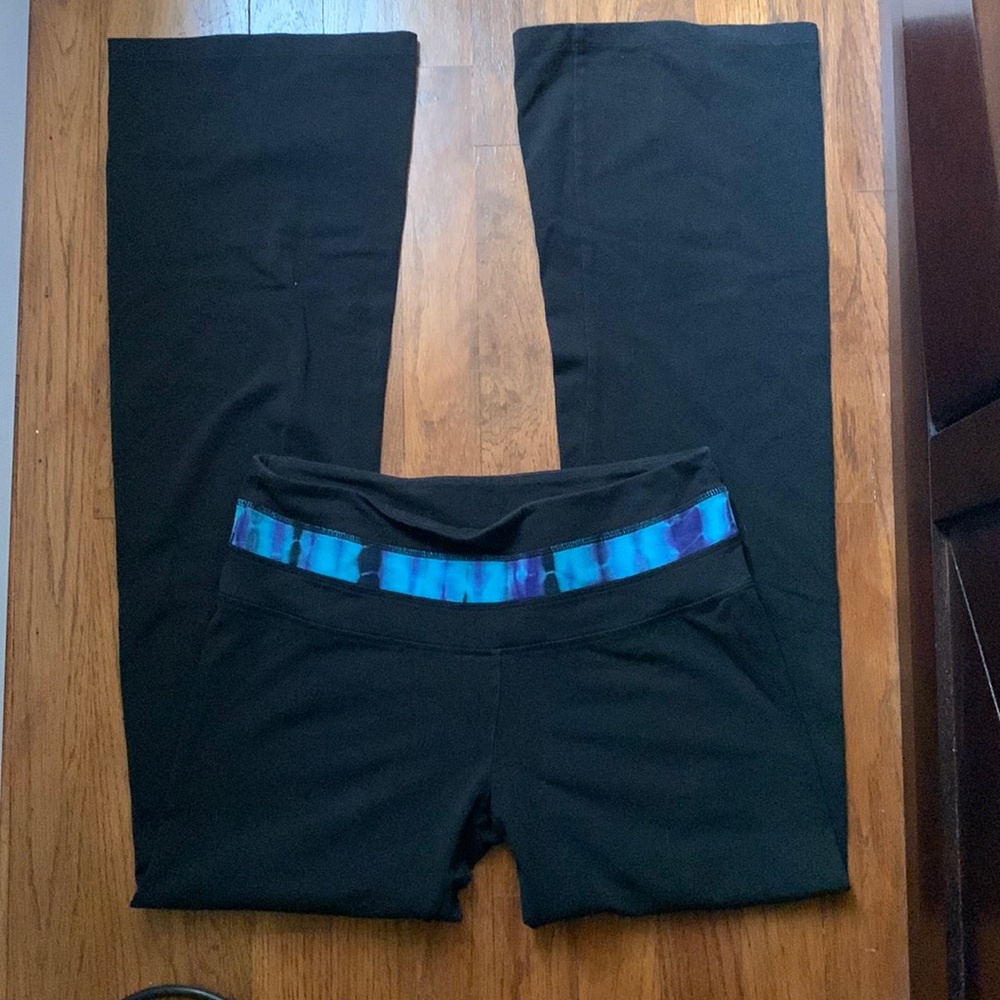 VS Flared Leggings